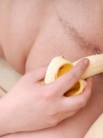 Plump food fetish junkie playing nasty with banana